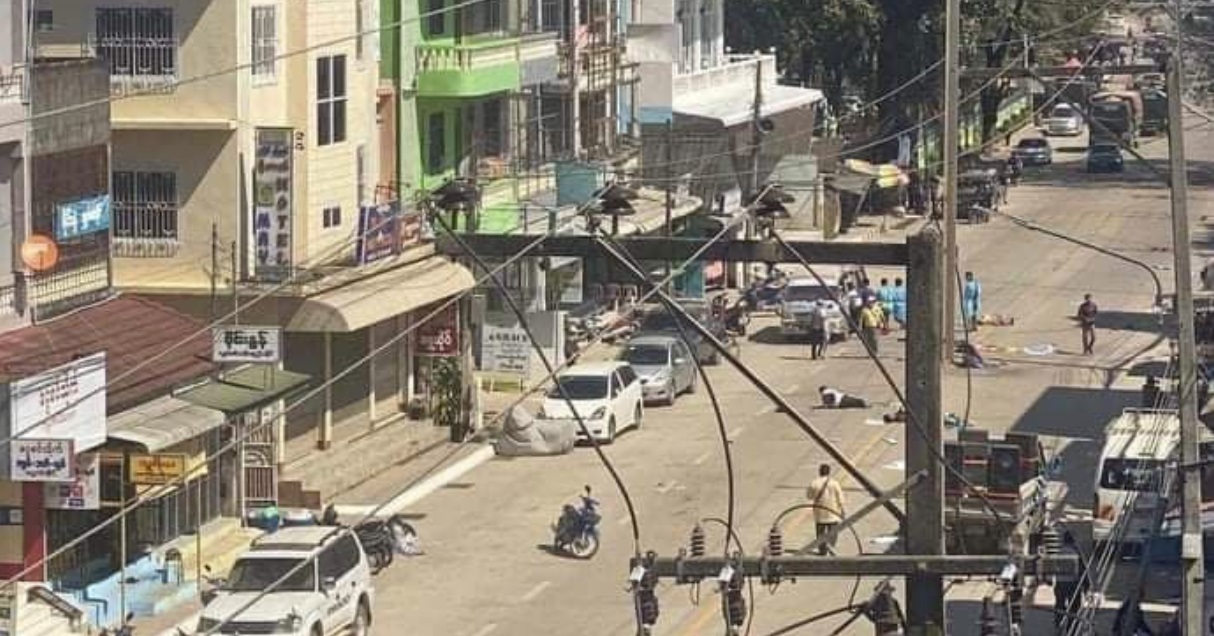 တာချီလိတ် စစ်တပ်ထောက်ခံပွဲ ဗုံးကွဲ၊ လူအချို့သေဆုံး ဒဏ်ရာရ