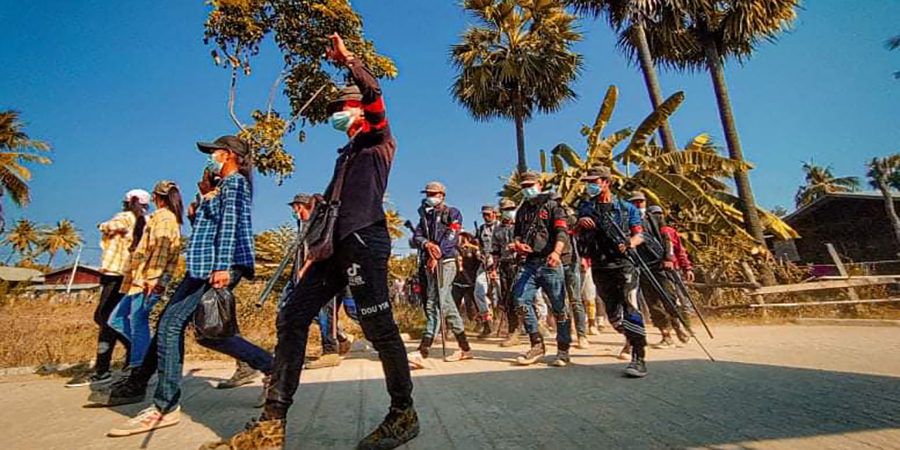 PDF အကာအကွယ်ဖြင့် စစ်အာဏာရှင်ဆန့်ကျင်ရေး ကနီလူထုသပိတ်တိုက်ပွဲ (ဓာတ်ပုံ)