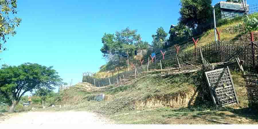 မောင်တောတွင် ဒဏ်ရာရလူနာတင် စစ်ကောင်စီယာဉ်တစ်စီး မိုင်းဆွဲခံရ