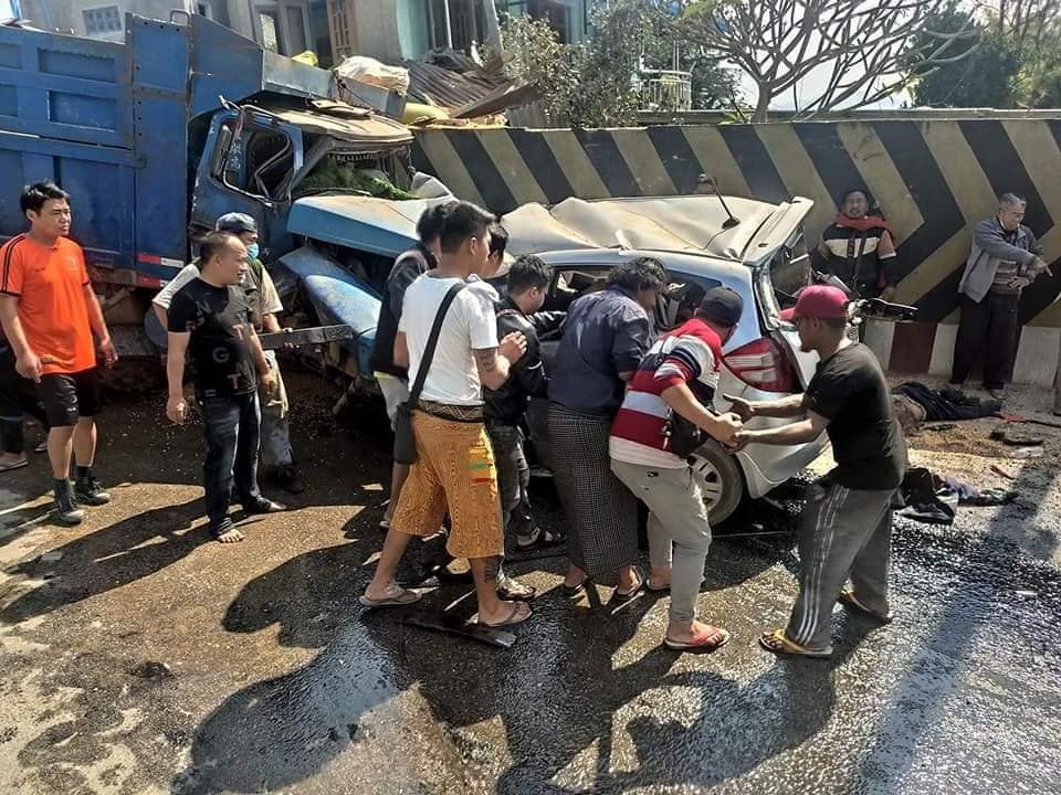 သိန္နီ - ကွမ်လုံ လမ်းဆုံတွင် ယာဉ်တိုက်မှုကြောင့် ၃ ဦးသေဆုံး၊ ၆ ဦး ဒဏ်ရာရ