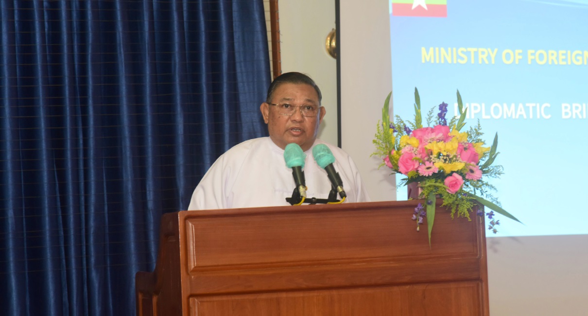 အာဆီယံနိုင်ငံခြားရေးဝန်ကြီးများအစည်းအဝေးကို တက်ရောက်မည်မဟုတ်ဟု တက်ခွင့်မရသည့် စစ်ကောင်စီ ကြေညာ