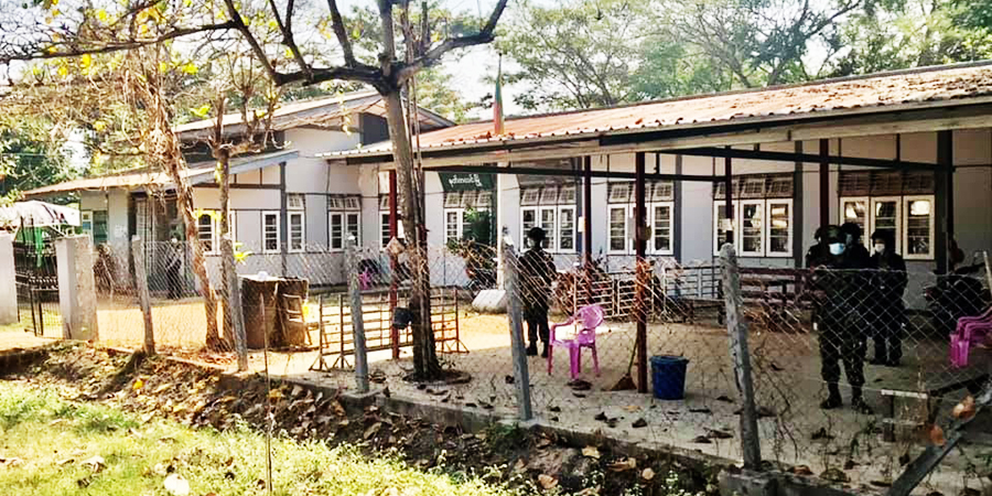 နတ္တလင်းတွင် အသက်မပြည့်သေးသည့် မိန်းကလေးအချို့အပါအဝင် ဒေသခံများကို စစ်တပ်က ဖမ်းဆီး