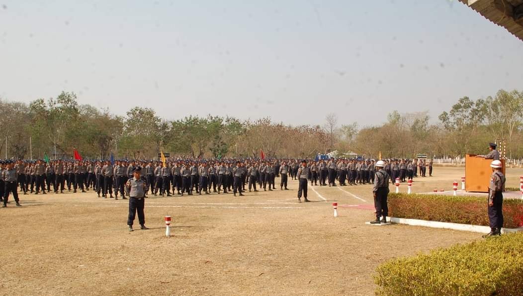 ရဲတပ်သားသစ် ပညာအရည်အချင်း ၆ တန်းအထိလျှော့ချ
