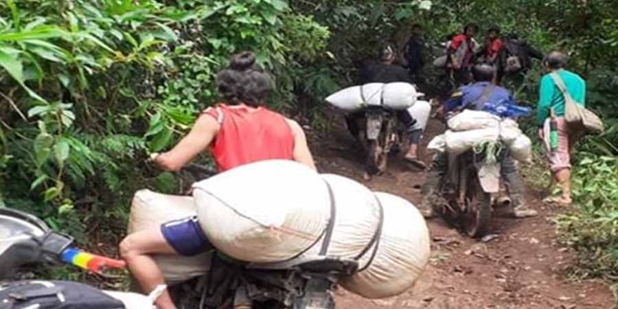 သံတောင်တွင် ဒေသထွက်ကုန်များ ဈေးကွက်မရှိသဖြင့် တောင်သူနှင့် အခြေခံလူတန်းစားများ အခက်ကြုံ