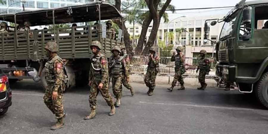 ရန်ကုန်တိုင်းအတွင်း နေရာအနှံ့ ပစ်ခတ်ပေါက်ကွဲမှုများဖြစ်၊ ပြည်သူအချို့ ဖမ်းဆီးခံရ