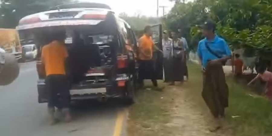 သထုံတိုက်ပွဲတွင် ခရီးသွား ကလေးငယ် ၁ ဦး သေဆုံးပြီး ၂ ဦး ပြင်းထန်ဒဏ်ရာရ