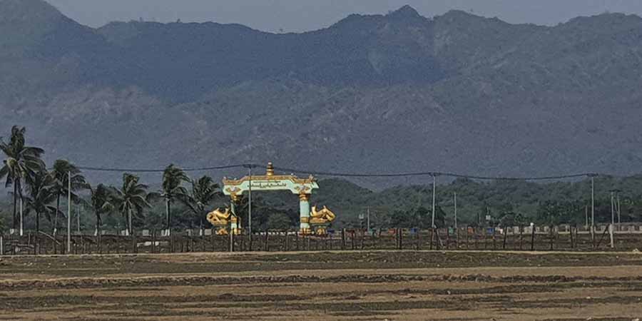 ကုန်ဈေးနှုန်းကြီးမြင့်မှုကြောင့် မောင်တော ဒေသခံများ စားဝတ်နေရေး အခက်ကြုံ