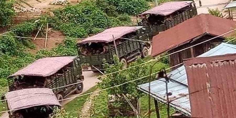 သံတောင်မြို့နယ်၌ စစ်ယာဥ်တန်း ၂ ကြိမ် မိုင်းဆွဲတိုက်ခိုက်ခံရပြီး စစ်သား ၃ ဦးသေ၊ ၂ ဦး ဒဏ်ရာရ