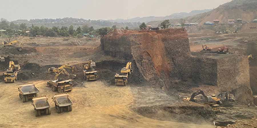 ဖားကန့်တွင် ကျောက်စိမ်းရိုင်းတူးခွင့်မပြုဟု စစ်ကောင်စီက အမိန့်ထုတ်သော်လည်း  ဆက်လက်တူးဖော်နေ