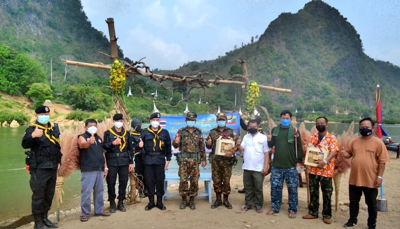 ထိုင်းနယ်ခြားစောင့်တပ်၊ KNLA နှင့် စစ်ကောင်စီတပ်တို့   ၃ ပွင့်ဆိုင် အလွတ်သဘောတွေ့ဆုံ