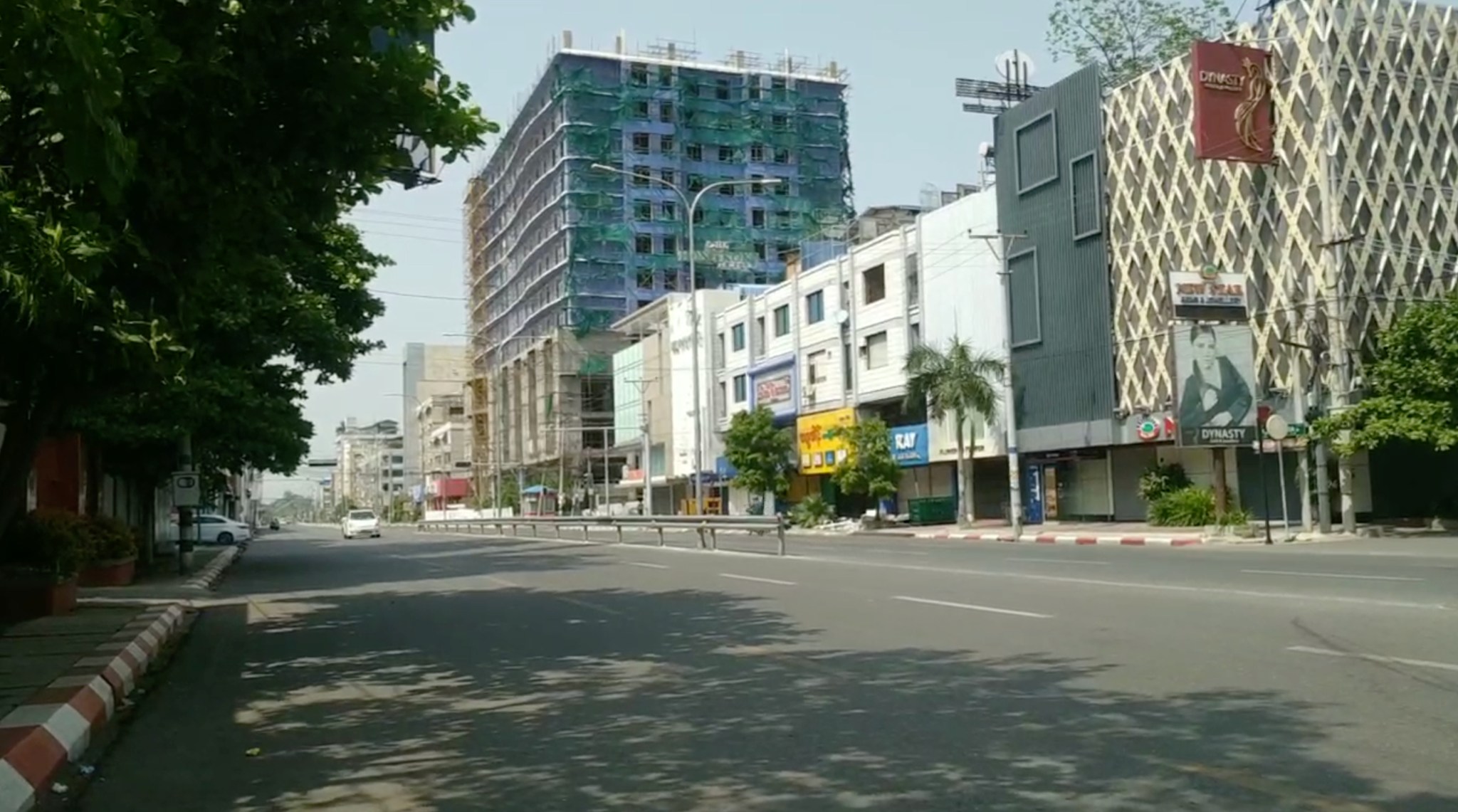 သင်္ကြန်အတက်နေ့ မန္တလေးကျုံးရှေ့မှလွဲ၍ ကျန်တမြို့လုံး ခြောက်ကပ်နေ