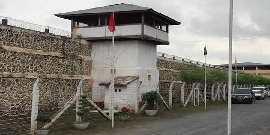 မန္တလေး အိုးဘိုထောင်တွင် နိုင်ငံရေးအကျဉ်းသားများ မိသားစုနှင့် စာအဆက်အသွယ်မရ