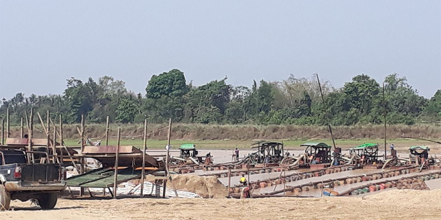စက်သုံးဆီဈေးနှုန်း မြင့်တက်နေသဖြင့် ရွှေတူးဖော်လုပ်ငန်းအချို့ ရပ်နား