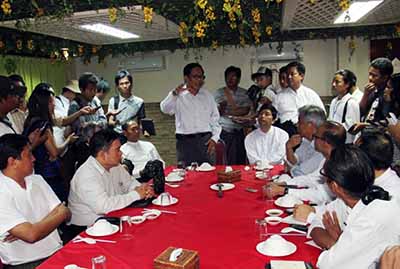 ၈၈ မ်ဳိးဆက္နဲ႔ အန္စီစီတီ ေတြ႔ဆံု ေဆြးေႏြးၿပီး သေဘာတူညီခ်က္ ၂ ရပ္ ခ်မွတ္