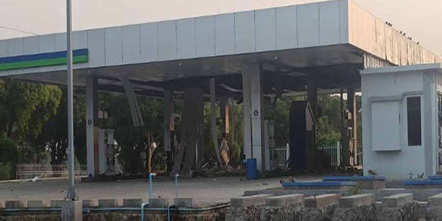 ရေဦး- မုံရွာကားလမ်းပေါ်ရှိ  BOC ဆီဆိုင် ဗုံးပေါက်