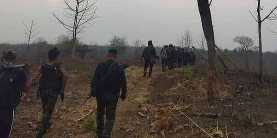 ထီးလင်းမြို့နယ်၌  စစ်ကောင်စီတပ်နှင့်  YDF တပ် တိုက်ပွဲဖြစ်