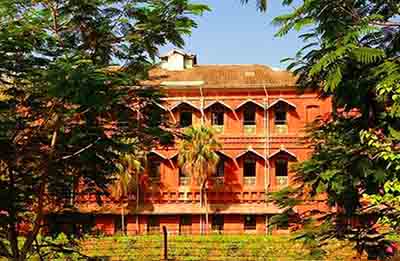 မီးရထားရံုးခ်ဳပ္ အေဆာက္အဦကို The Peninsula Yangon အျဖစ္ ဖြင့္လွစ္မည္