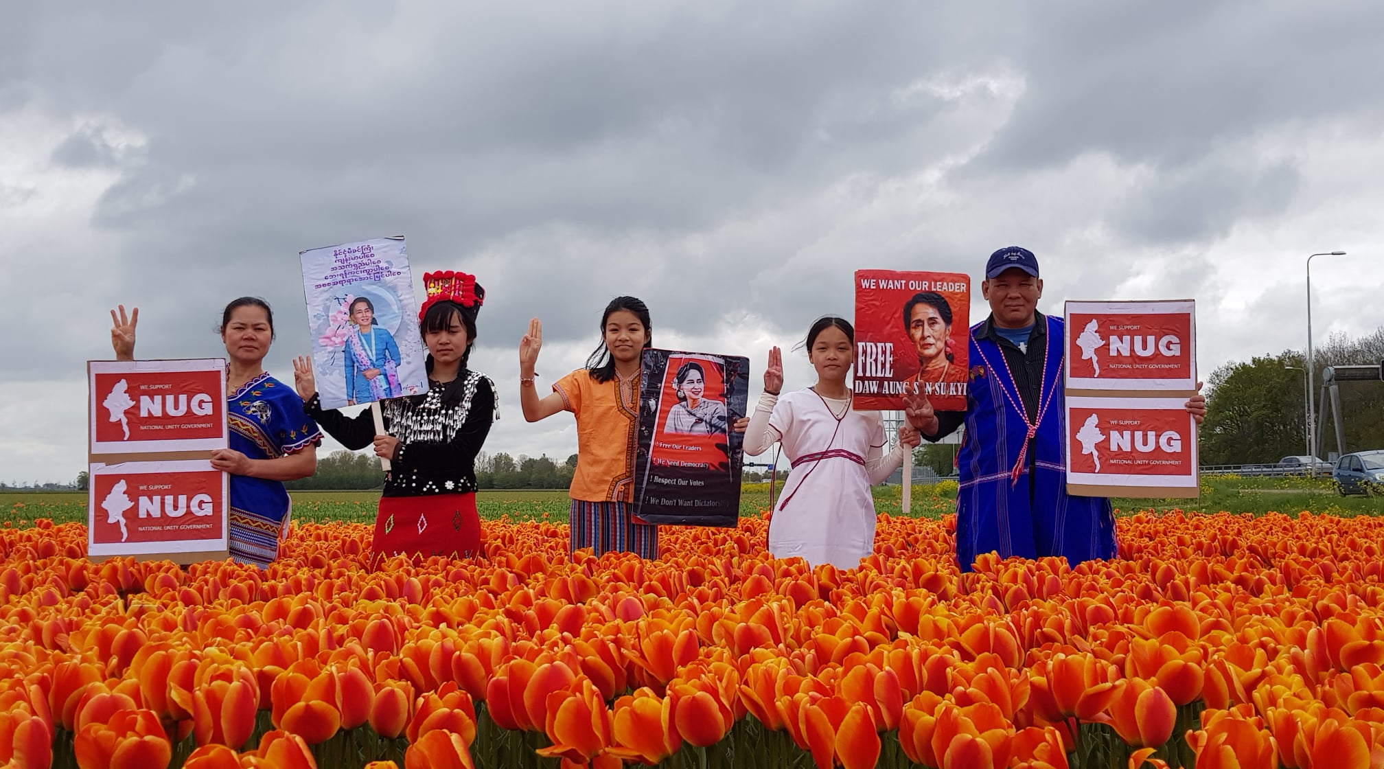 ဒေါ်အောင်ဆန်းစုကြည်နှင့်အတူရပ်တည်ကြောင်း နယ်သာလန်ရောက်မြန်မာများ ဆန္ဒထုတ်ဖော်