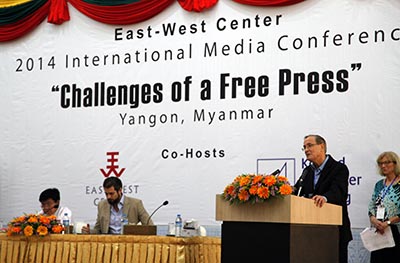 အျပည္ျပည္ဆုိင္ရာ မီဒီယာညီလာခံတြင္ ျမန္မာမီဒီယာကိစၥ ေဆြးေႏြး (ေမးျမန္းခန္း)