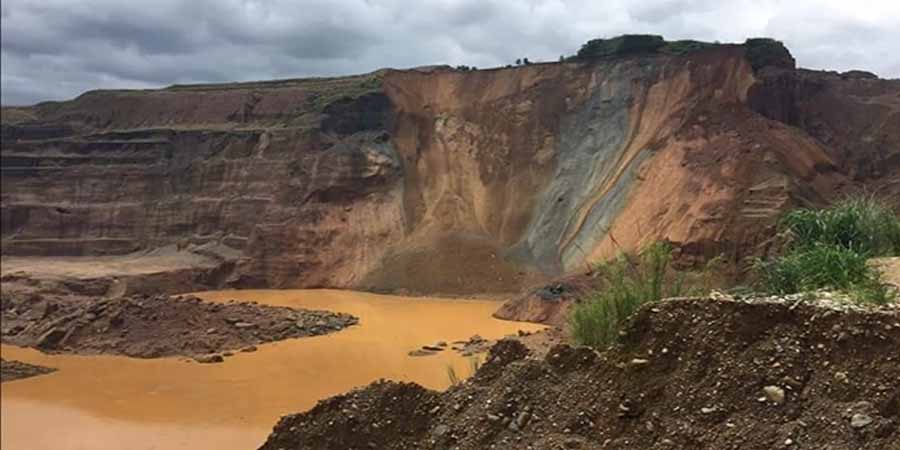ဖားကန့်တွင်  မြေစာပုံပြိုကျပြီး ၂ ဦးသေဆုံး၊ ၄ ဦးဒဏ်ရာရ