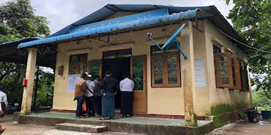 ပဲခူးမြို့ရှိ နိုင်ငံကူးလက်မှတ် ပတ်စ်ပို့ရုံးတွင် သတ်မှတ်ကြေးထက်ပိုပြီး အဓမ္မငွေကောက်ခံနေ