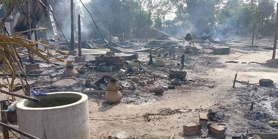 စစ်ကိုင်းတိုင်းအတွင်း နေအိမ်များကို စစ်ကောင်စီတပ်က နေ့စဉ်ရက်ဆက် မီးရှို့ဖျက်ဆီးနေ