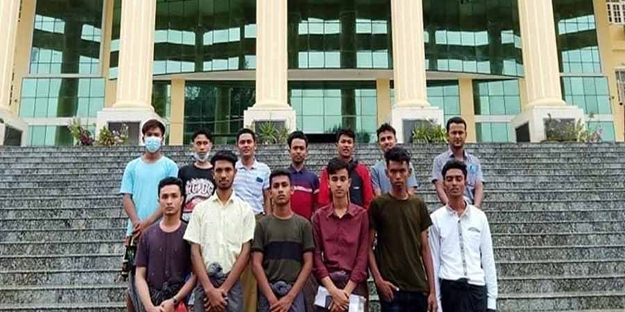 ရခိုင်ပြည်နယ်က မွတ်ဆလင်ကျောင်းသားများ  တက္ကသိုလ်နေ့သင်တန်း ပြန်တက်ခွင့်ရ