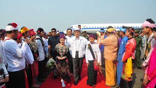 သမၼတ၏ ကခ်င္ျပည္နယ္ခရီးစဥ္ကို  ၿငိမ္းခ်မ္းေရးခရီးစဥ္အျဖစ္ ရႈျမင္