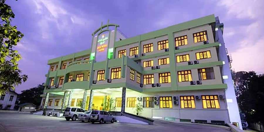 မုံရွာမြို့ တော်ဝင်ကျောက်စိမ်းဟိုတယ်ပိုင်ရှင်အပါအဝင် ၅ ဦးကို စစ်ကောင်စီဖမ်းဆီး