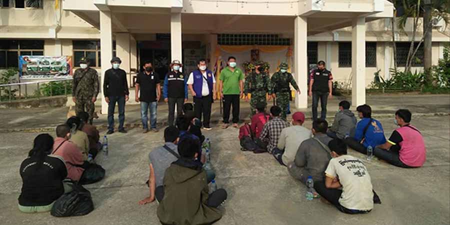ထိုင်းရပ်ကွက်ဥက္ကဋ္ဌကားဖြင့် တရားမဝင် ဝင်လာသည့် မြန်မာအလုပ်သမား ၁၇ ဦး ဖမ်းဆီးခံရ