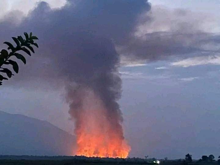 ကလေးမြို့နယ် ကျေးရွာများကို စစ်တပ်ကမီးရှို့ဖျက်ဆီး၊ စစ်ရှောင်စခန်းကို လက်နက်ကြီးဖြင့် ပစ်ခတ်