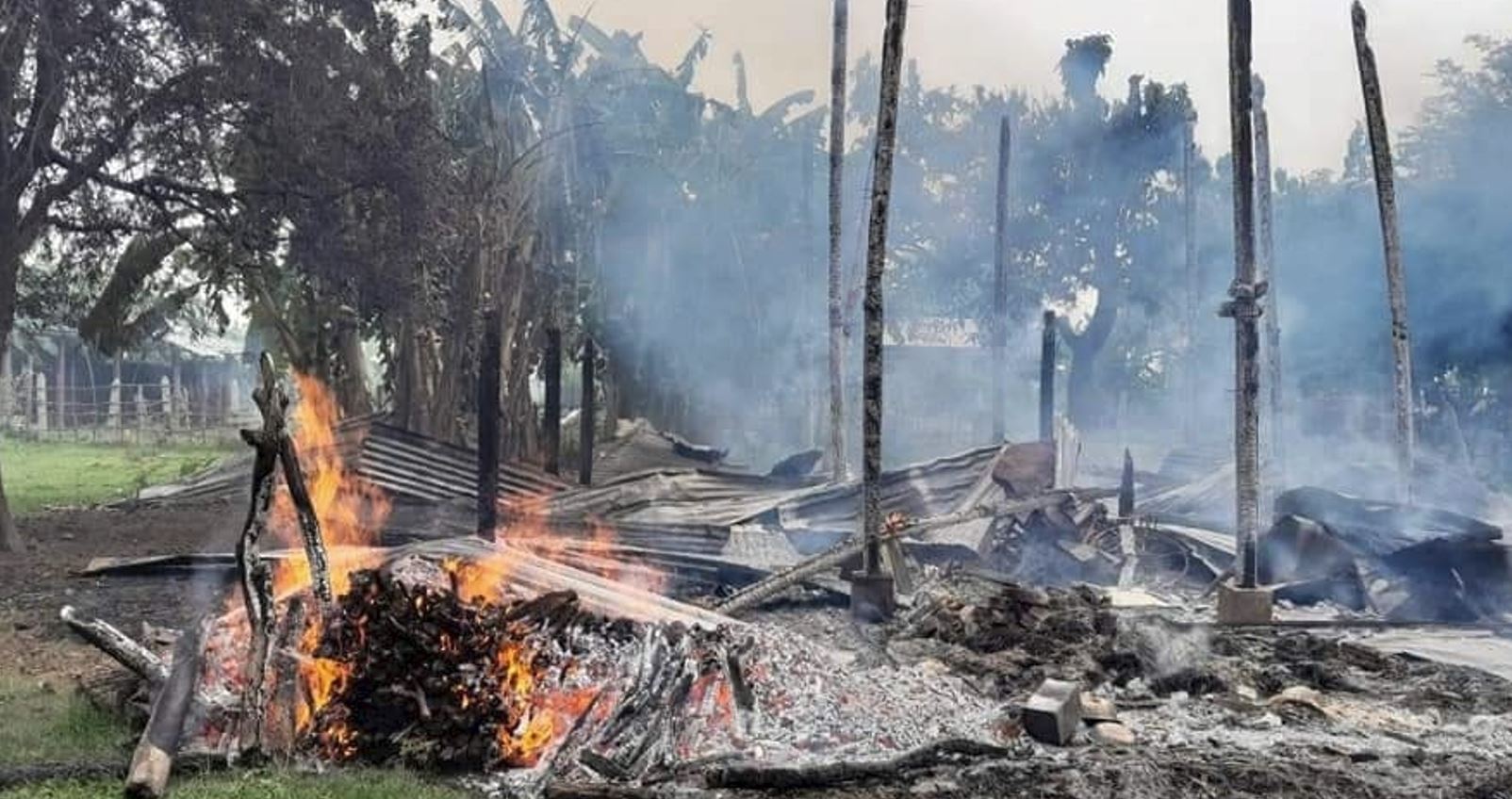 တနှစ်ကျော်အတွင်း စစ်တပ်က ပြည်သူလူထု နေအိမ်နှင့် အဆောက်အအုံအလုံးပေါင်း ၂၂,၀၀၀ ကျော်ကို မီးရှို့ဖျက်ဆီး