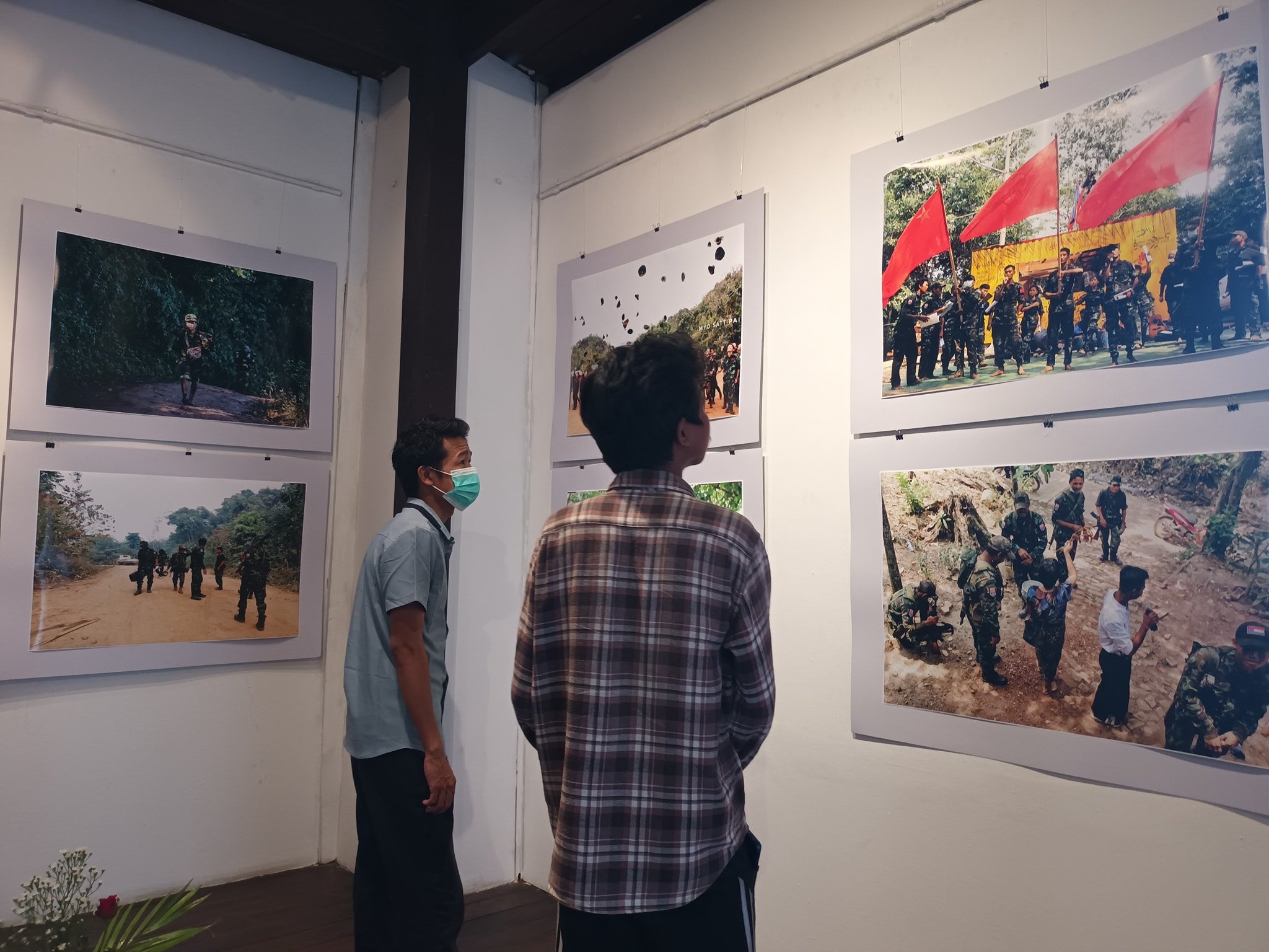 မဲဆောက်မြို့က နွေဦးတော်လှန်ရေးပုံရိပ်များ ဓာတ်ပုံပြပွဲ
