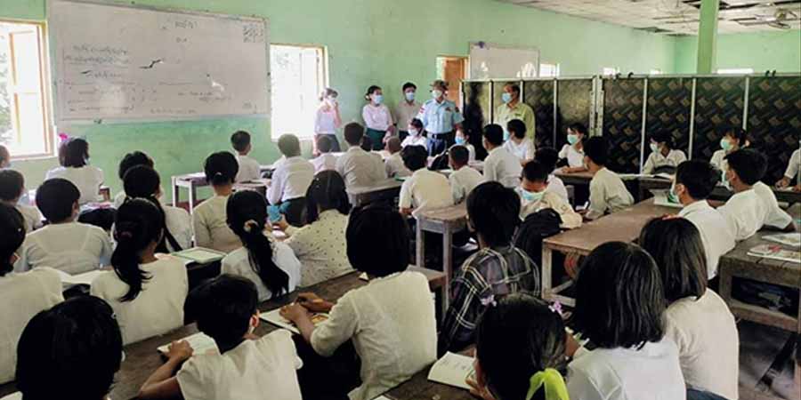 လပွတ္တာ အထက်တန်းကျောင်းများတွင် ဆရာမလုံလောက်သဖြင့် ပြင်ပဆရာငှားရန် ငွေကောက်ခံ