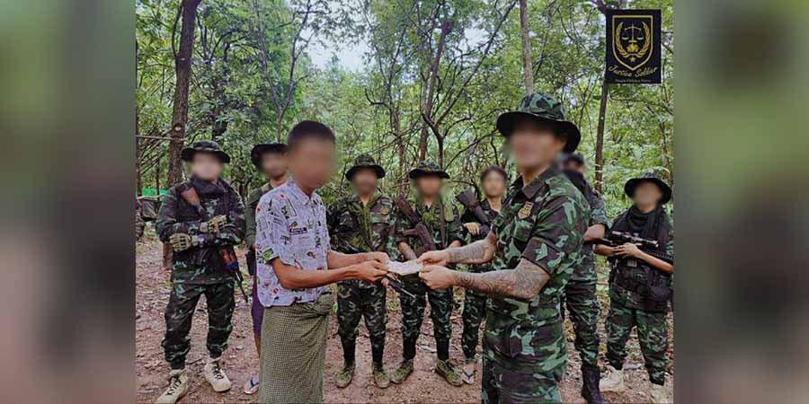 ဧရာဝတီတိုင်းက ရဲတပ်သား ၁ ဦး အာဏာဖီဆန် CDM ဝင်ပြီး လွတ်မြောက်နယ်မြေ၌ ခိုလှုံ