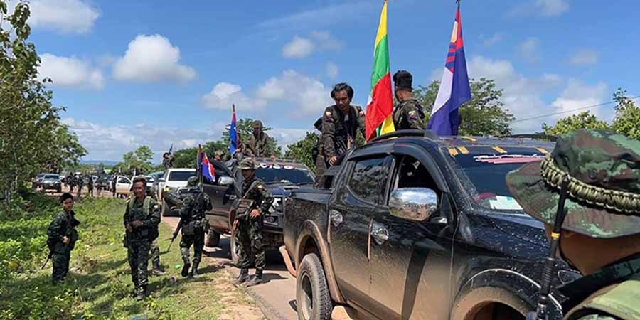 ဖာပွန်ခရိုင်တွင် စစ်ကောင်စီက တပ်စခန်းများအတွက်  လက်နက်ခဲယမ်းနှင့် ရိက္ခာဖြည့်တင်းနေ