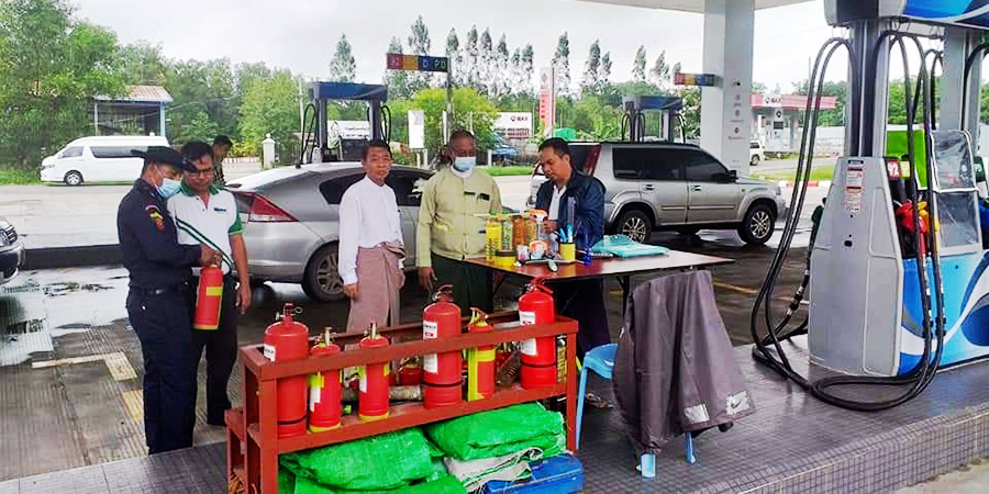 ပုသိမ်မြို့တွင် ဓာတ်ဆီဆိုင်အများစု ဆီမရှိသဖြင့် အရောင်းရပ်ထား