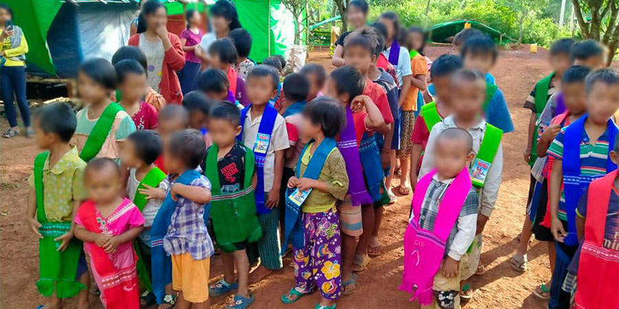 စစ်အာဏာသိမ်းမှုနှင့် ပဋိပက္ခများအကြား မြန်မာကလေးငယ် ၅ သန်းခန့် အရေးပေါ်အကူအညီ လိုအပ်နေ