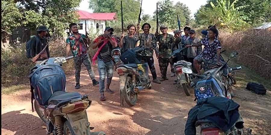 ပေါက်မြို့နယ်အတွင်းရှိ စစ်ကောင်စီတပ်သားများနှင့်ပျူစောထီးများ လက်နက်ချရန် PDF သတိပေး