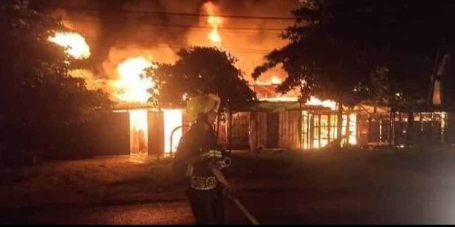 စစ်ကိုင်းတိုင်းနှင့် မကွေးတိုင်းအတွင်း စစ်တပ်က ရွာမီးရှို့၊ တန့်ဆည်တွင် ဘုရားဈေးတန်း မီးရှို့ခံရပြီး အမျိုးသမီး  ၁ ဦး ကျည်ထိမှန် သေဆုံး