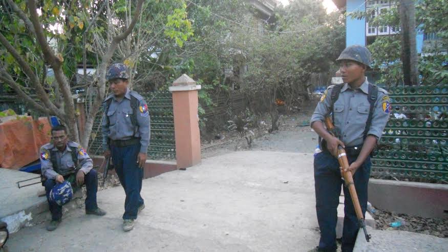 ပုဒ္မ ၁၄၄ ထုတ္ထားသည့္ စစ္ေတြၿမိဳ႕ ျမင္ကြင္း (ဓာတ္ပုံ)