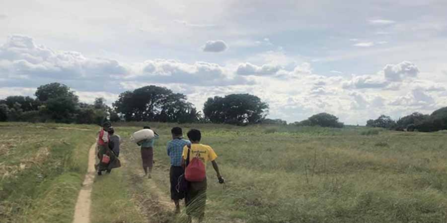 စစ်ကောင်စီတပ် ထိုးစစ်ကြောင့် ဆာလင်းကြီးဒေသခံ ထောင်ချီ ထွက်ပြေးတိမ်းရှောင်