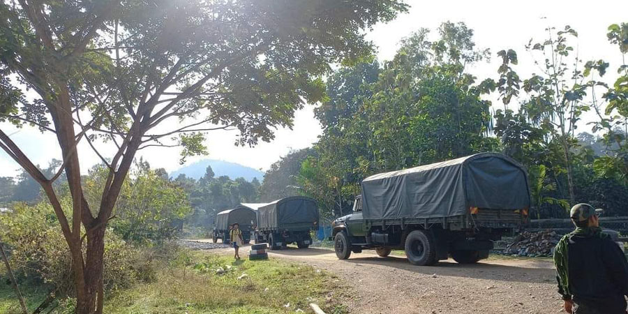 သထုံခရိုင်တွင် စစ်ကောင်စီတပ်ယာဉ်တန်း ကြားဖြတ်တိုက်ခိုက်ခံရ
