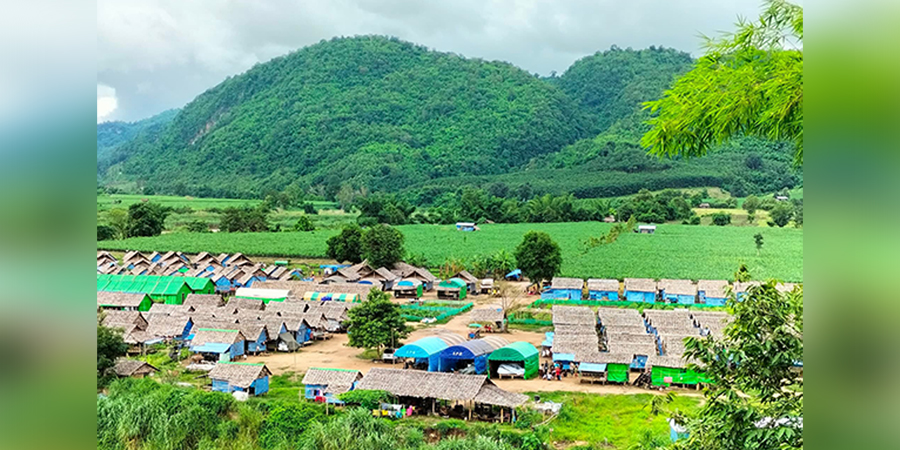 မြဝတီမြို့နယ်၊ ဖလူးကြီးရွာအနီး စစ်ကောင်စီတပ်က လက်နက်ကြီးပစ်ခတ်သဖြင့် ရွာသားများ စစ်ဘေးရှောင်