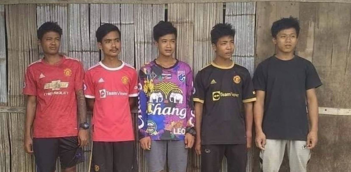 ကရင်ပြည်နယ်၌ စစ်ကောင်စီတပ်သား ၅ ဦး အာဏာဖီဆန် CDM ဝင်ပြီး ပြည်သူ့ရင်ခွင်ခိုလှုံ