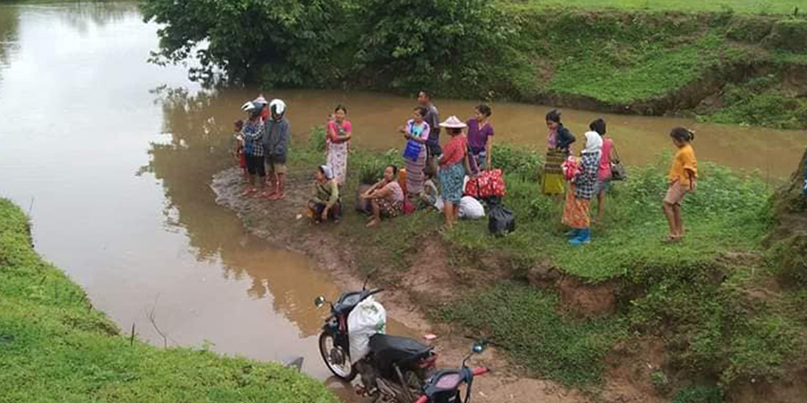 ကျိုက်ထိုမြို့နယ်၌ စစ်ကောင်စီတပ်က လက်နက်ကြီးဖြင့်ပစ်ခတ်သဖြင့် ရွာသားများ ထွက်ပြေးနေရ
