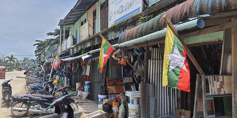 ၇၅ နှစ်မြောက် အာဇာနည်နေ့ အထိမ်းအမှတ် မောင်တောမြို့မြင်ကွင်းများ (ဓာတ်ပုံ)
