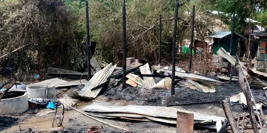 ဆားလင်းကြီးမြို့နယ် ကျေးရွာ ၄ ရွာရှိ ပြည်သူ့နေအိမ်များကို စစ်တပ်က မီးရှို့