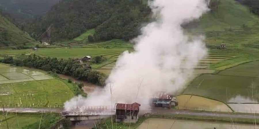 ဟားခါး-ထန်တလန်လမ်းပိုင်းနှင့်  အင်းတော်-ဗန်းမောက်ကားလမ်း ဖြတ်သန်းသွားလာခွင့် ပိတ်ထား