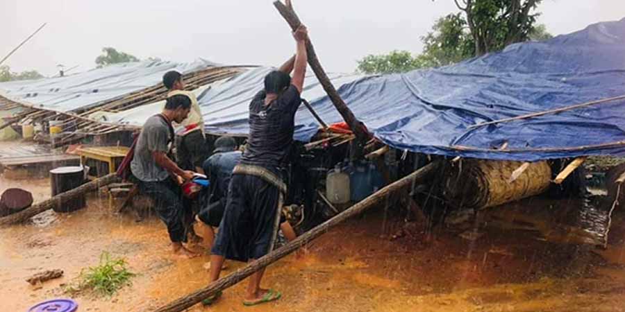 လေပြင်းတိုက်ခတ်မှုကြောင့် ရပ်စောက်မြို့ YGW - ပရဟိတ မိဘမဲ့ကျောင်း ပြိုကျ
